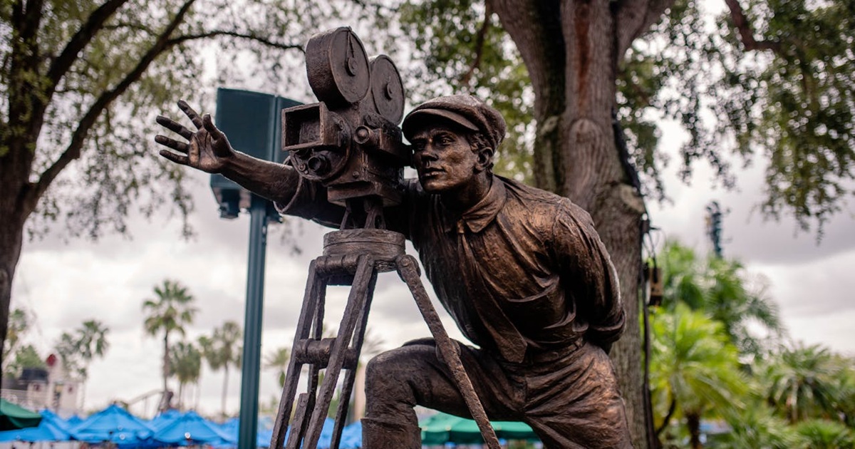 Universal Studios bronze statue of old style film making
