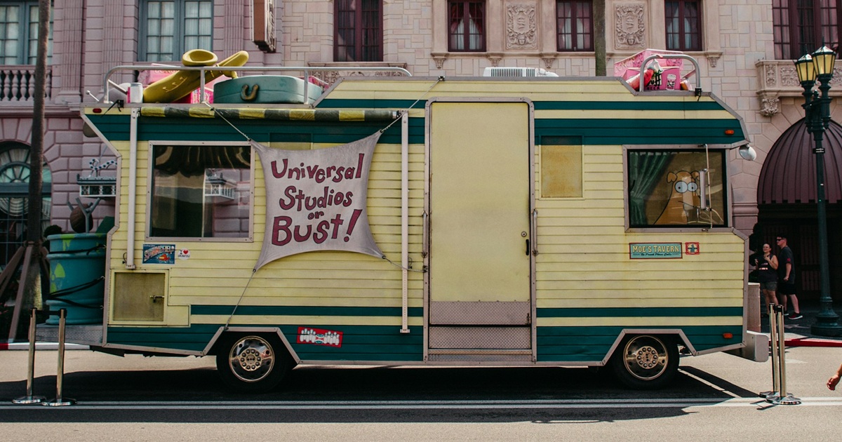 Caravan with signage at Universal Studios